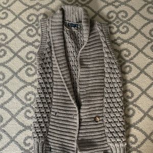 Knit sleeveless sweater